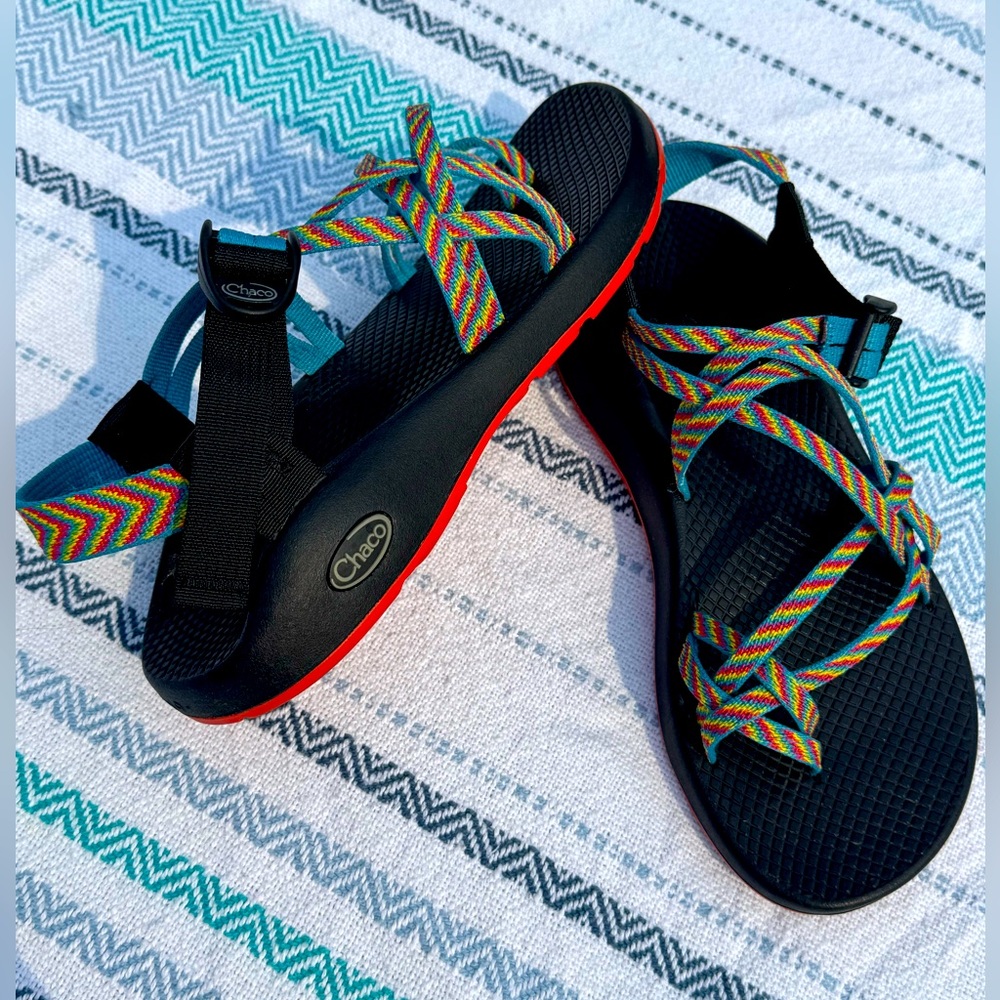 FINAL OFFER Chacos ZX2 Yampa Fiesta Sandals EUC Women’s sz 8